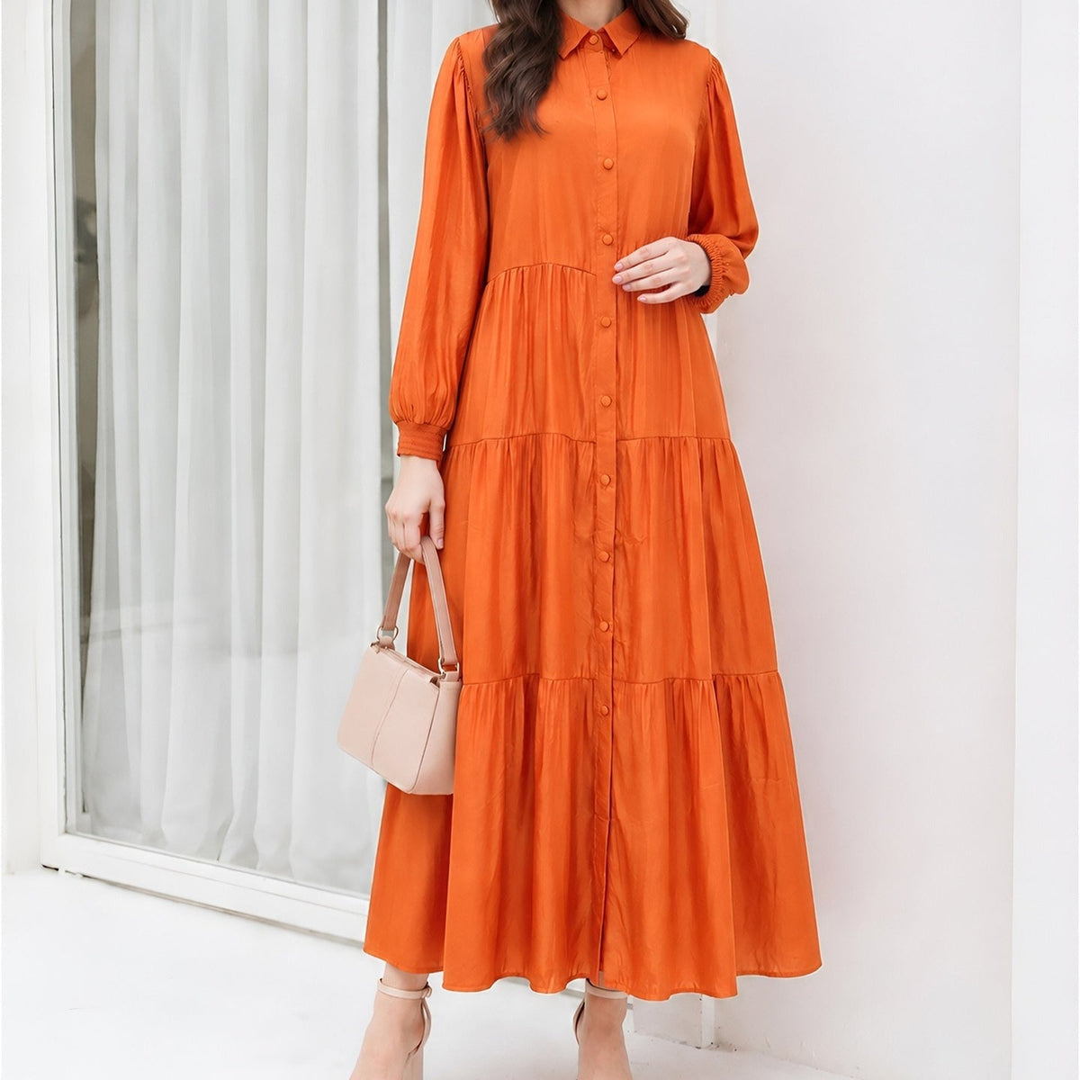 Robe Maxi à Encolure Chemise, Boutons et Volants Étagés (MA465)