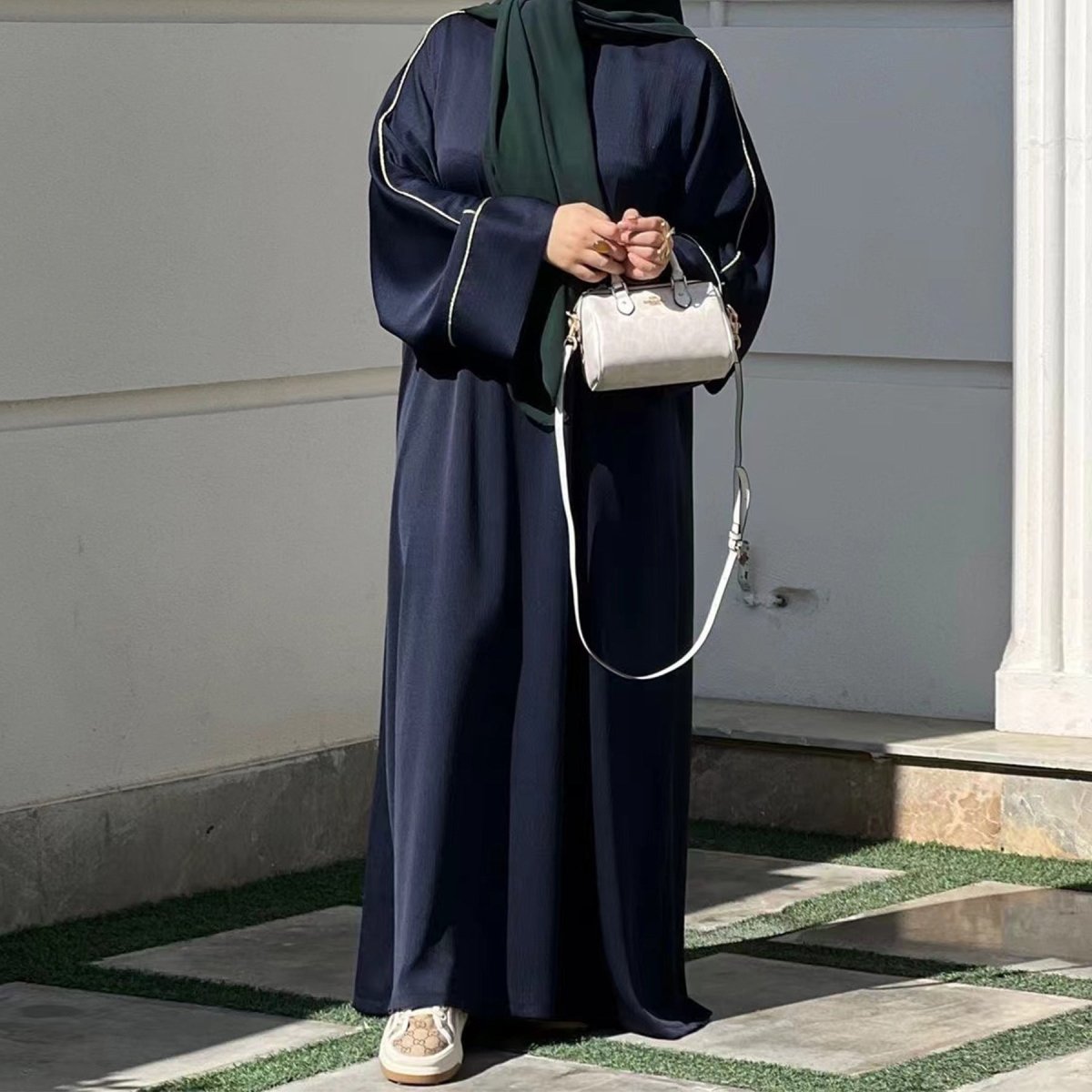 Robe Ample Décontractée à Manches Évasées avec Finitions Contrastantes (MA280)