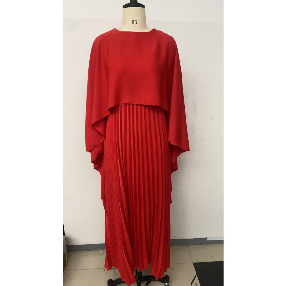 Robe Maxi Plissée à Manches Chauve-souris | Robe Cape Blanc Crème à Manches Cloche Spectaculaires (MA241)