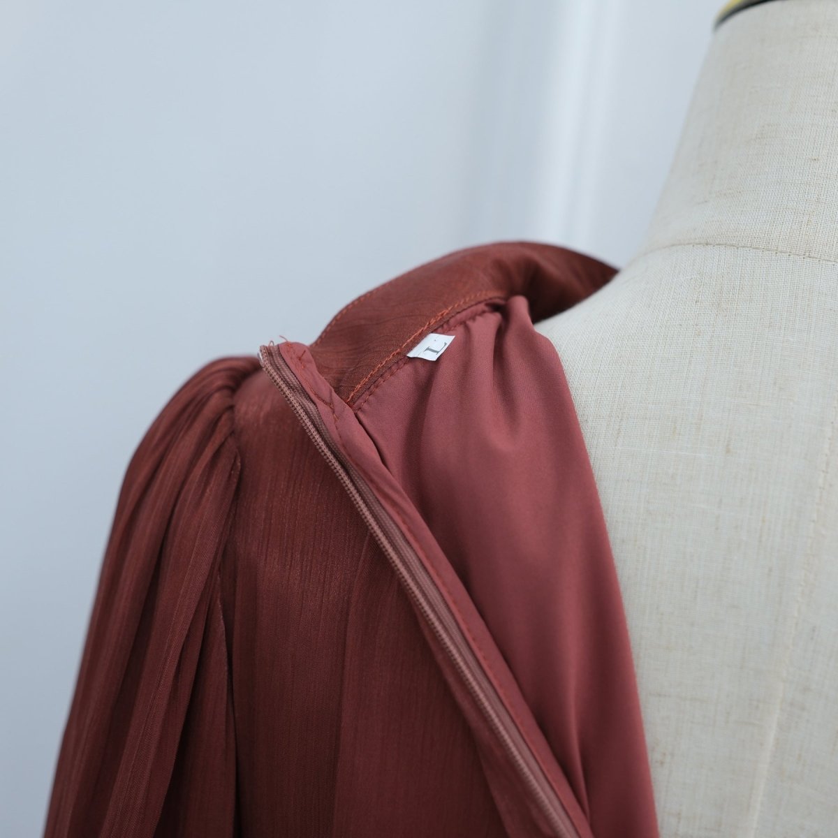 Robe Maxi à Col Tressé, Fronces et Franges (MS406)