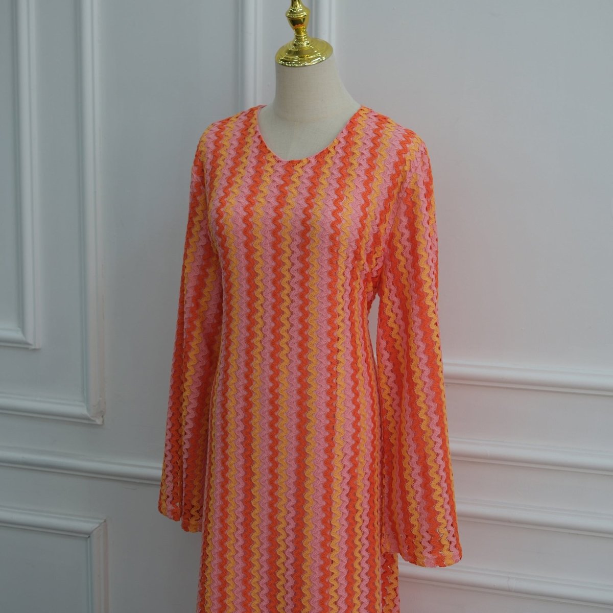 Robe Maxi à Manches Évasées Jacquard Arc-en-ciel (MS486)