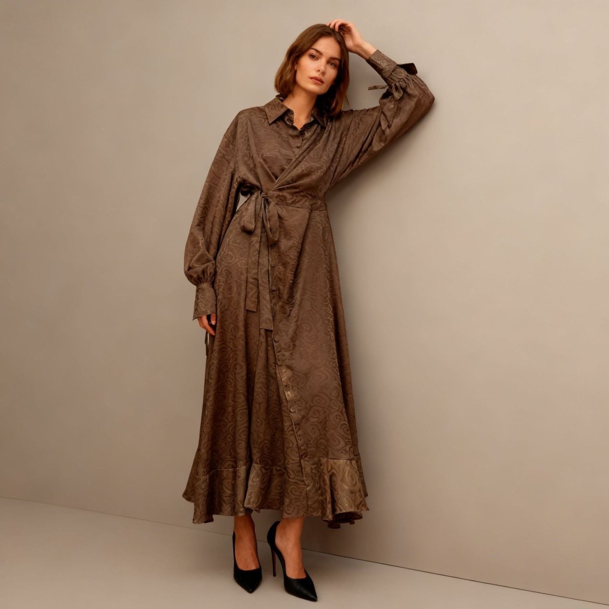 Robe Portefeuille en Jacquard Floral | Robe Maxi à Col et Manches Nouées (MS257)