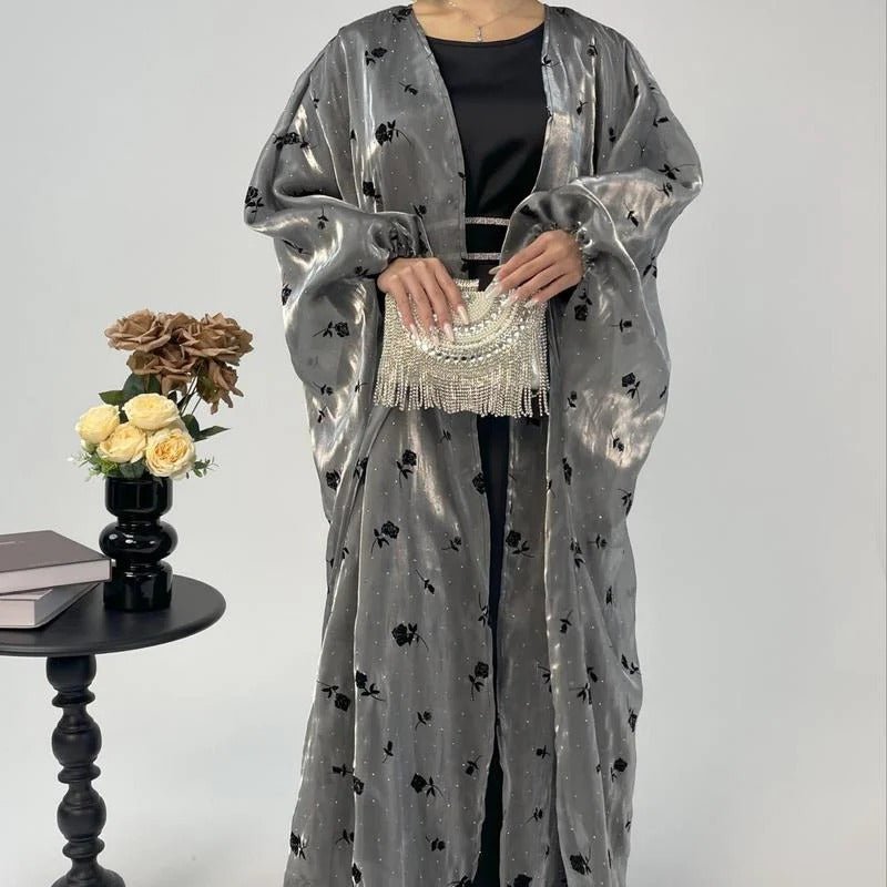 Abaya ouverte Organza Rose brodée de fleurs et papillons (MOA115)