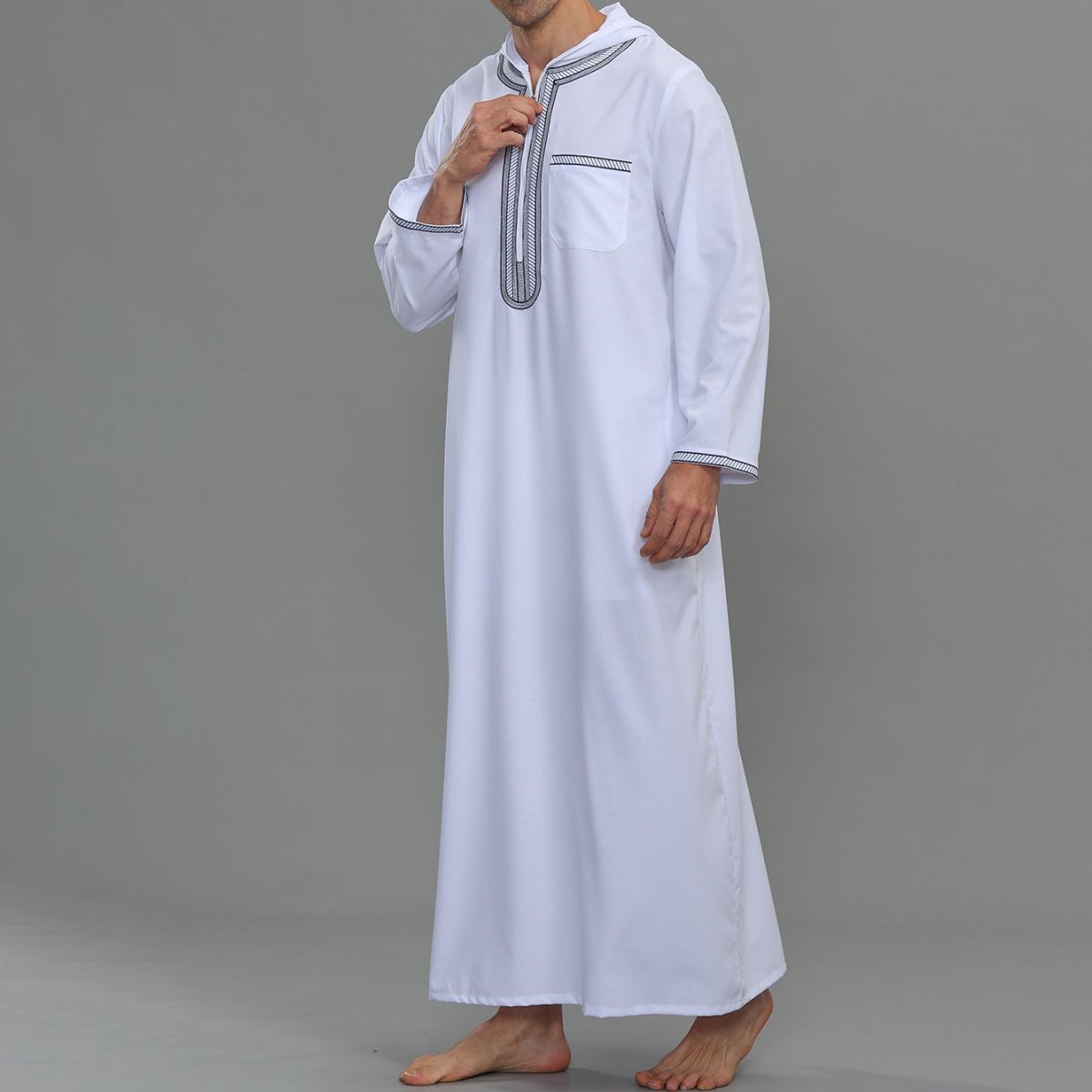 Thobe brodé à capuche pour homme avec poches (MT037)