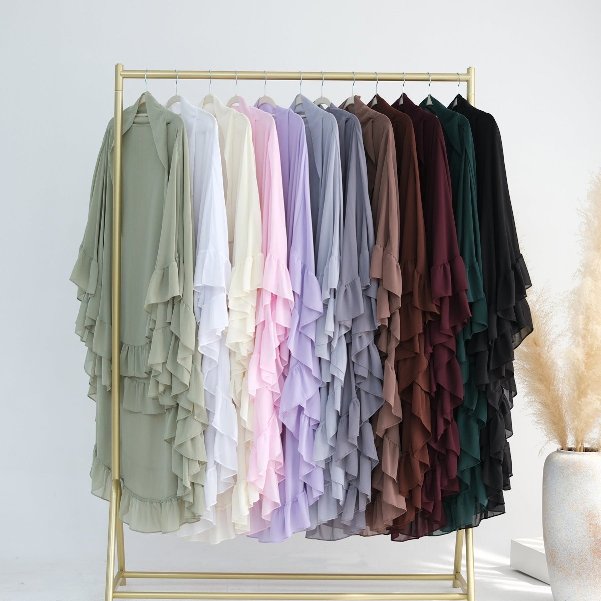 Hijabs Musulmans Unis et Doux au Design Cape Fluide | Foulard à Double Épaisseur, Grande Ampleur et Bords Volantés (MK023)
