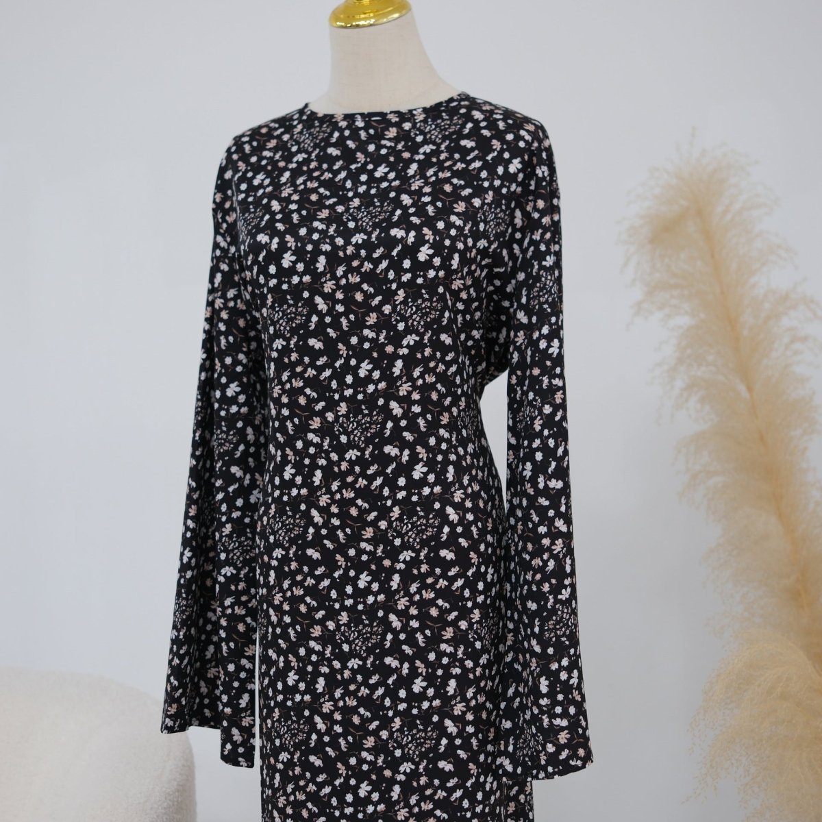Robe Maxi à Manches Évasées et Motif Floral (MS490)