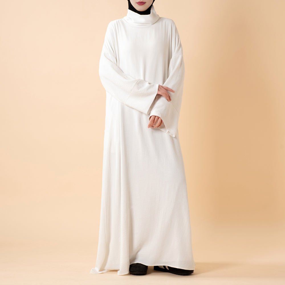 Abaya col roulé en crêpe Everyday – Coupe décontractée pour toutes les saisons (MA384)