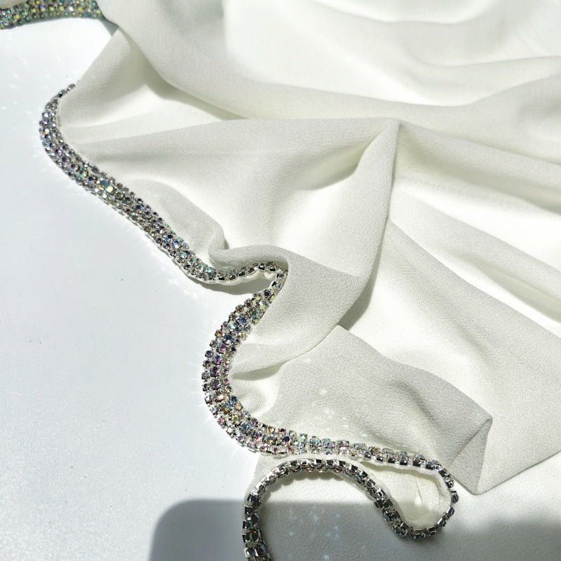 Hijab en Mousseline Bordé de Diamants (MH087)