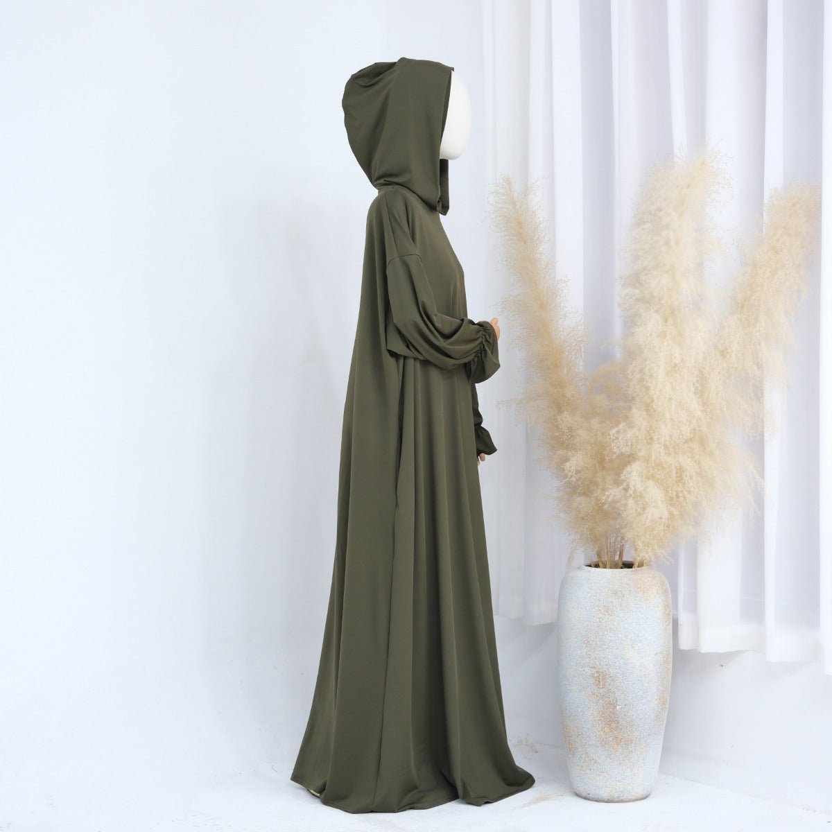 Collection d'Abayas Casual à Capuche Modest | Robes Ton sur Ton avec Manches Bouffantes (MJ021)