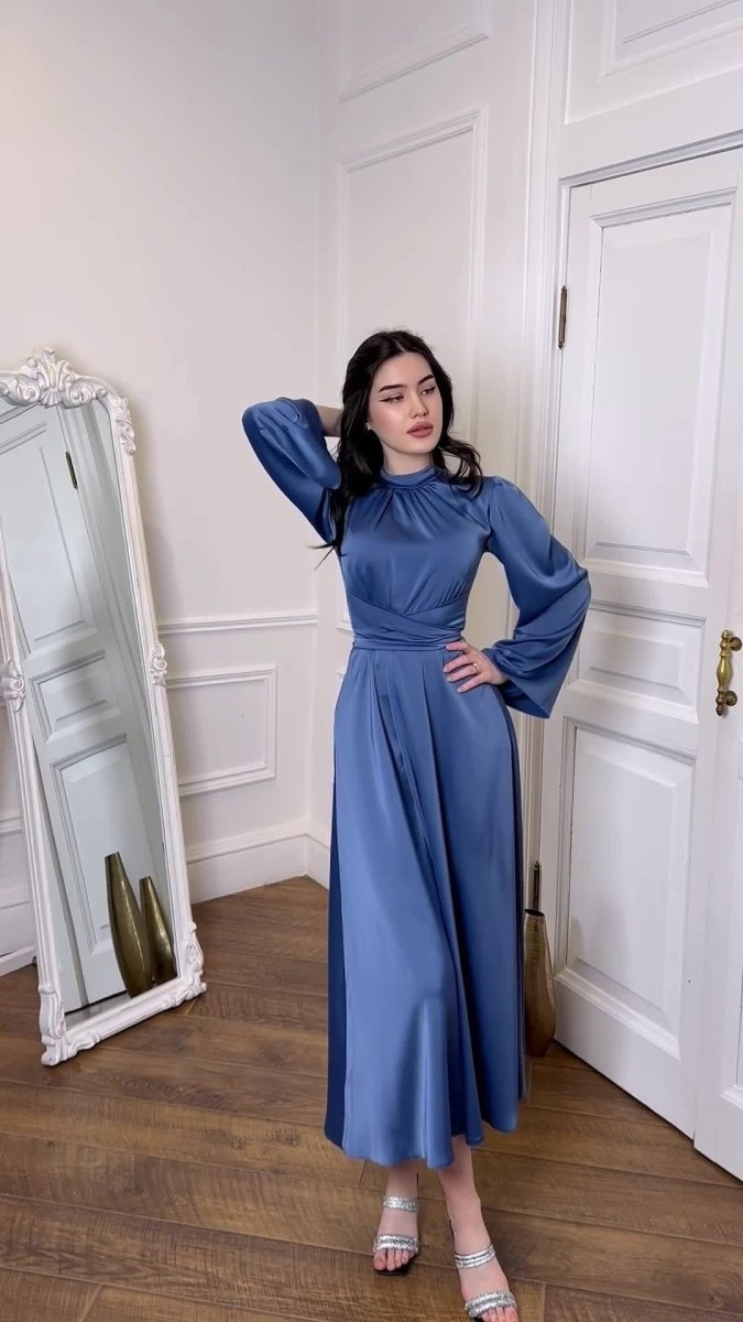 Robe Abaya de Soirée Princesse en Satin Intemporelle, Cintrée à la Taille (MA205)