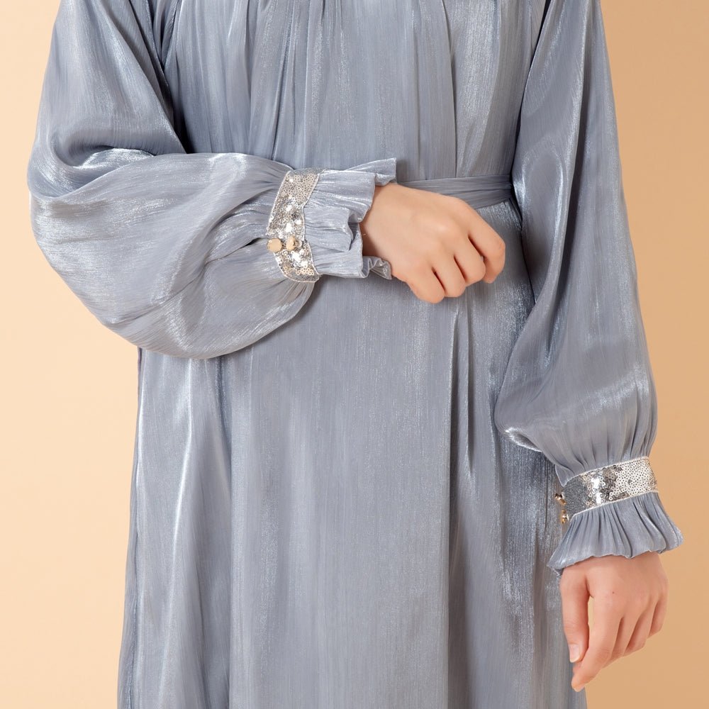 Abaya Élégante à Manchette Fleurie Brillante et Sequins | Abaya Brillante avec Sequins (MA140)