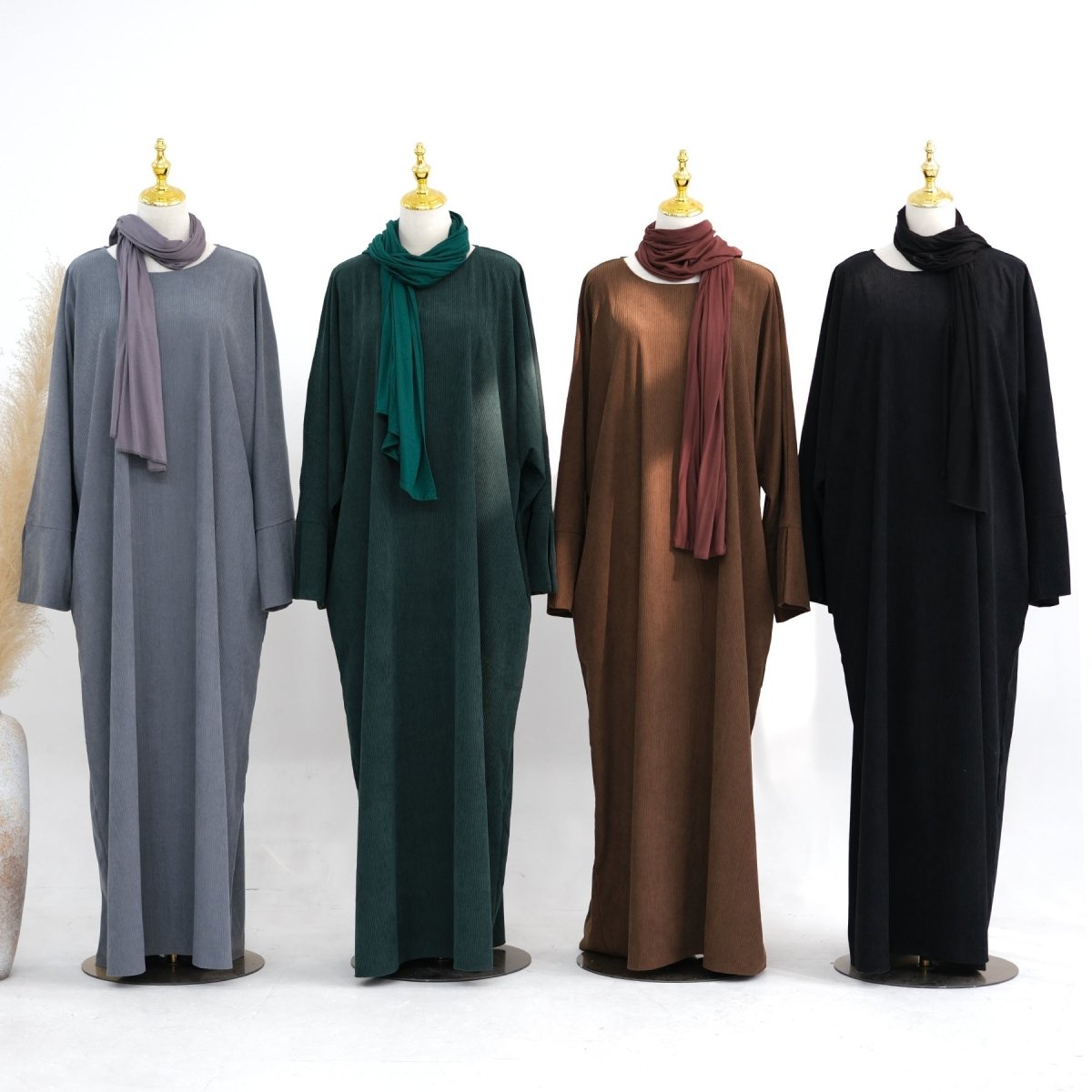 Abaya en velours côtelé à manches larges (MA045)