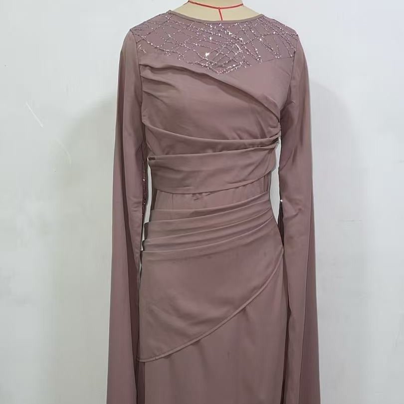 Robe Formelle Ornée de Sequins | Robe Moulante à Manches Longues et Effet Drapé (MS272)
