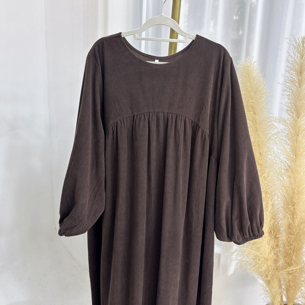 Abaya Swing en velours côtelé, coupe ample | Abaya Casual en velours côtelé (MA117)
