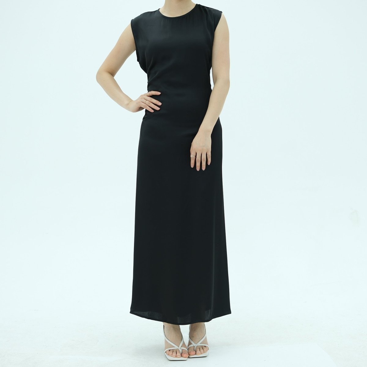 Robe longue sans manches avec dos corset à lacets (MS472)