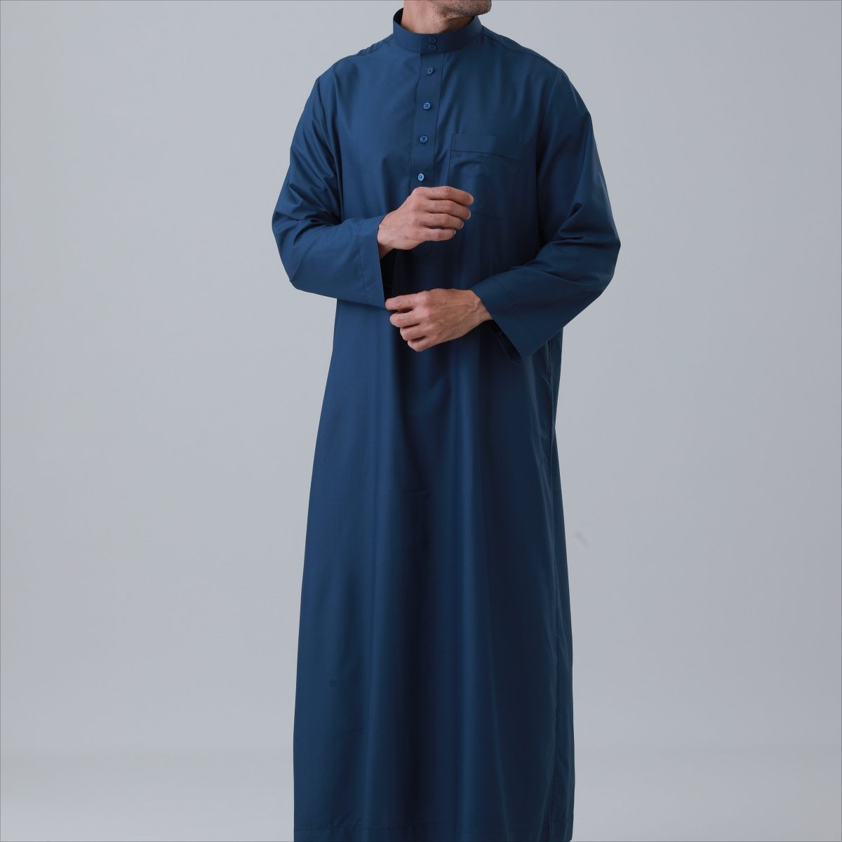 Thobe uni pour homme avec patte de boutonnage (MT036)