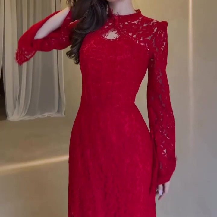 Robe de luxe en dentelle avec manches évasées (MS339)