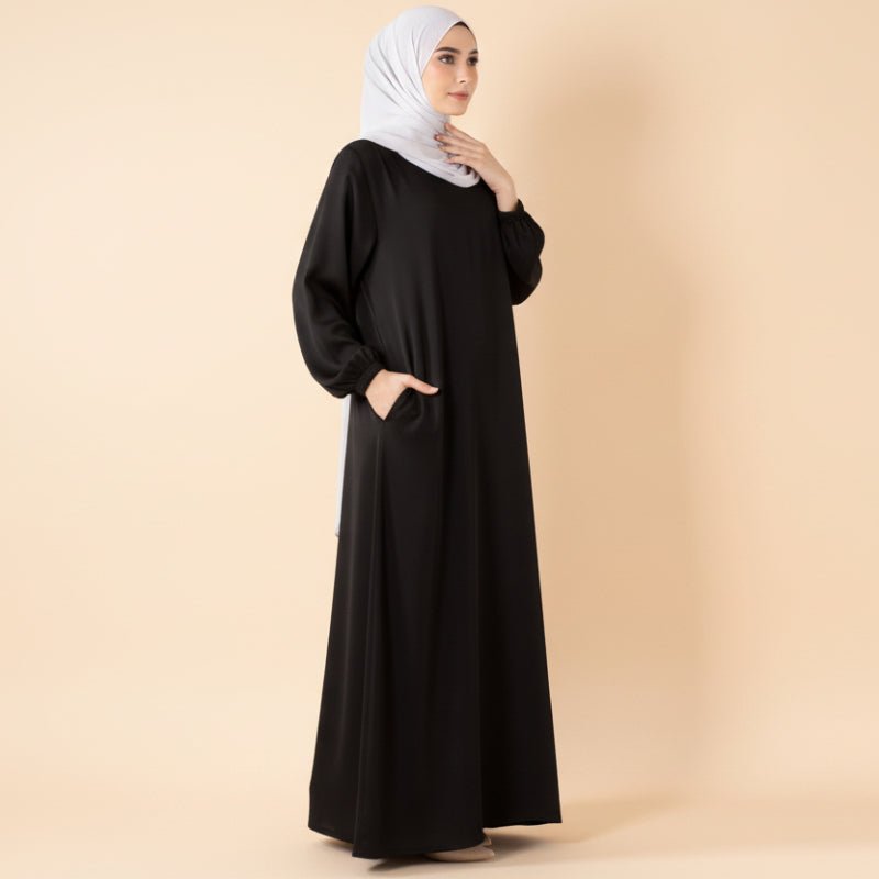 Abaya Satin Premium Modest Luxury | Abaya Coupe Parapluie Évasée avec Poches (MA311)