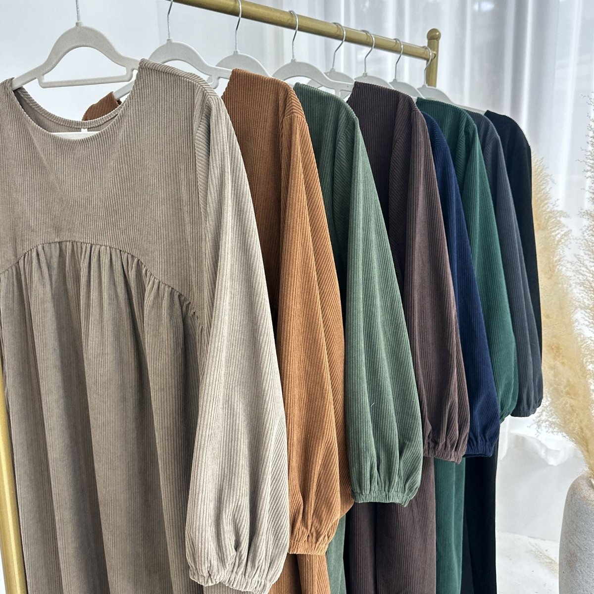 Abaya Swing en velours côtelé, coupe ample | Abaya Casual en velours côtelé (MA117)