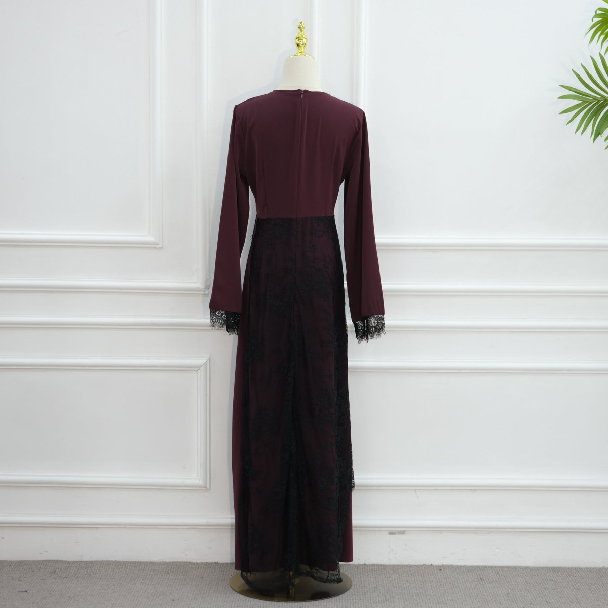 Robe Maxi avec Empiècement en Dentelle Contrastée à la Taille (MS409)