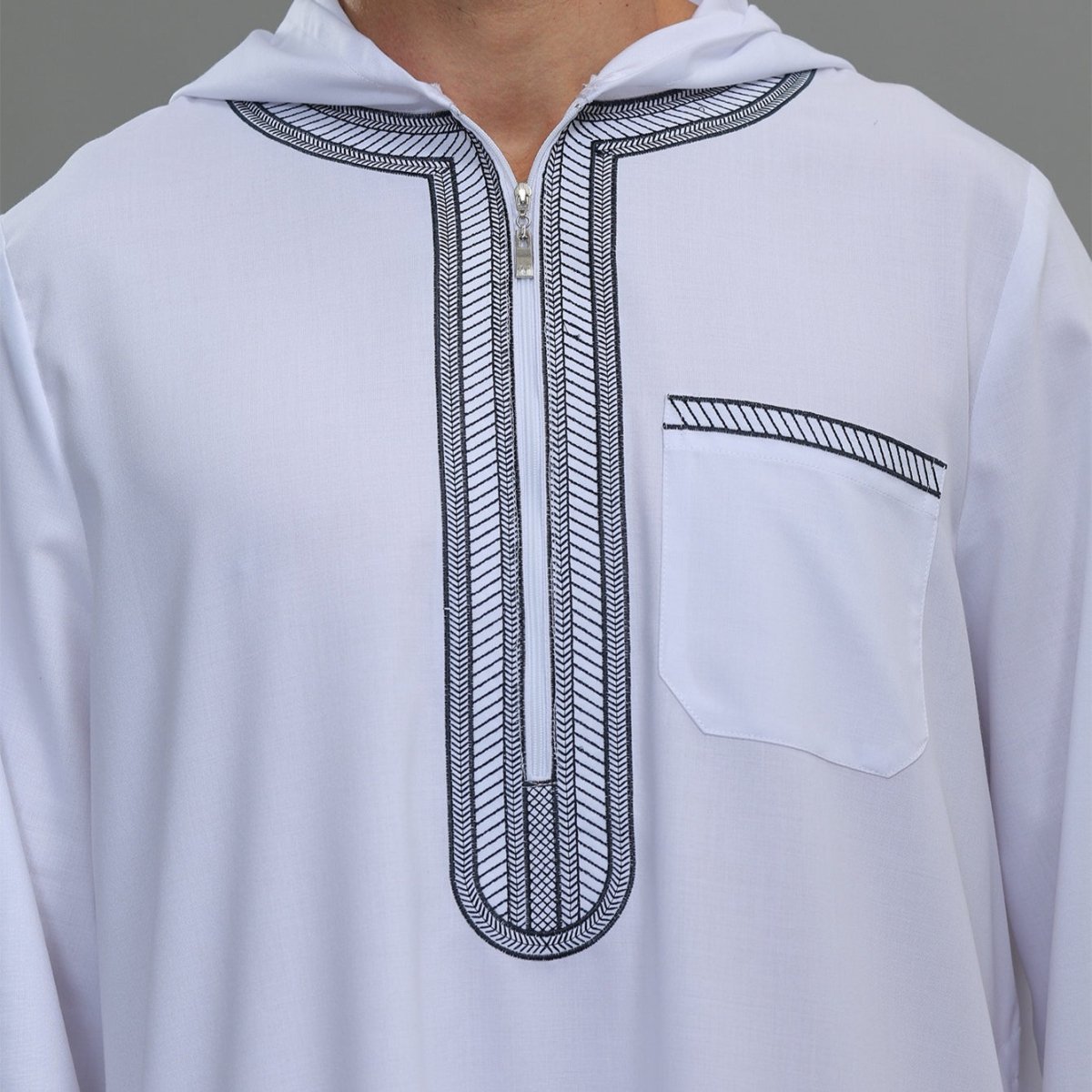 Thobe brodé à capuche pour homme avec poches (MT037)