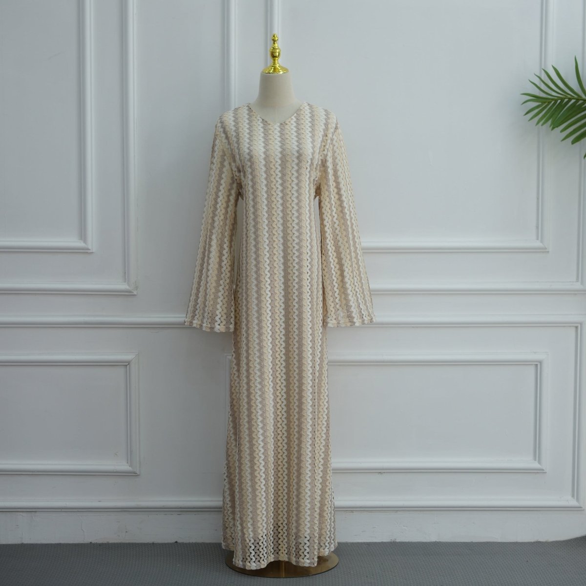 Robe Maxi à Manches Évasées Jacquard Arc-en-ciel (MS486)