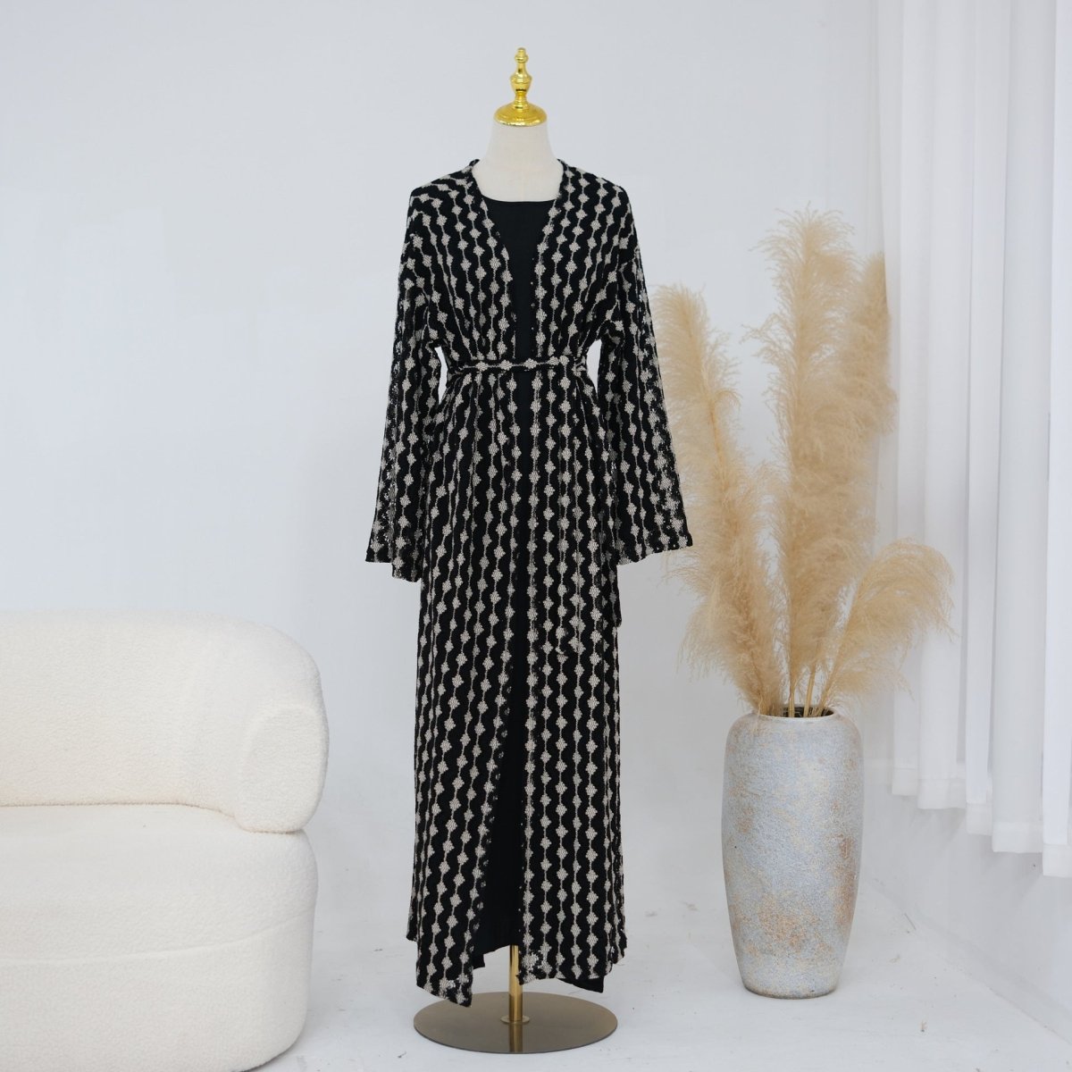 Abaya ouverte en tricot dentelle ajourée (MOA327)