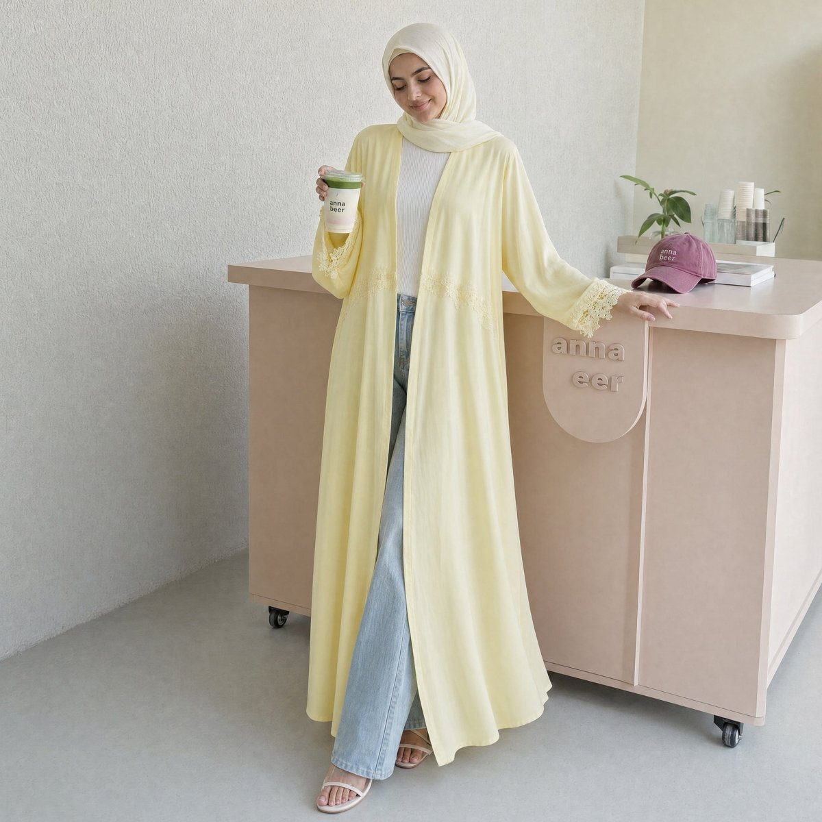 Abaya ouverte à bordure de dentelle florale 3D (MOA336)