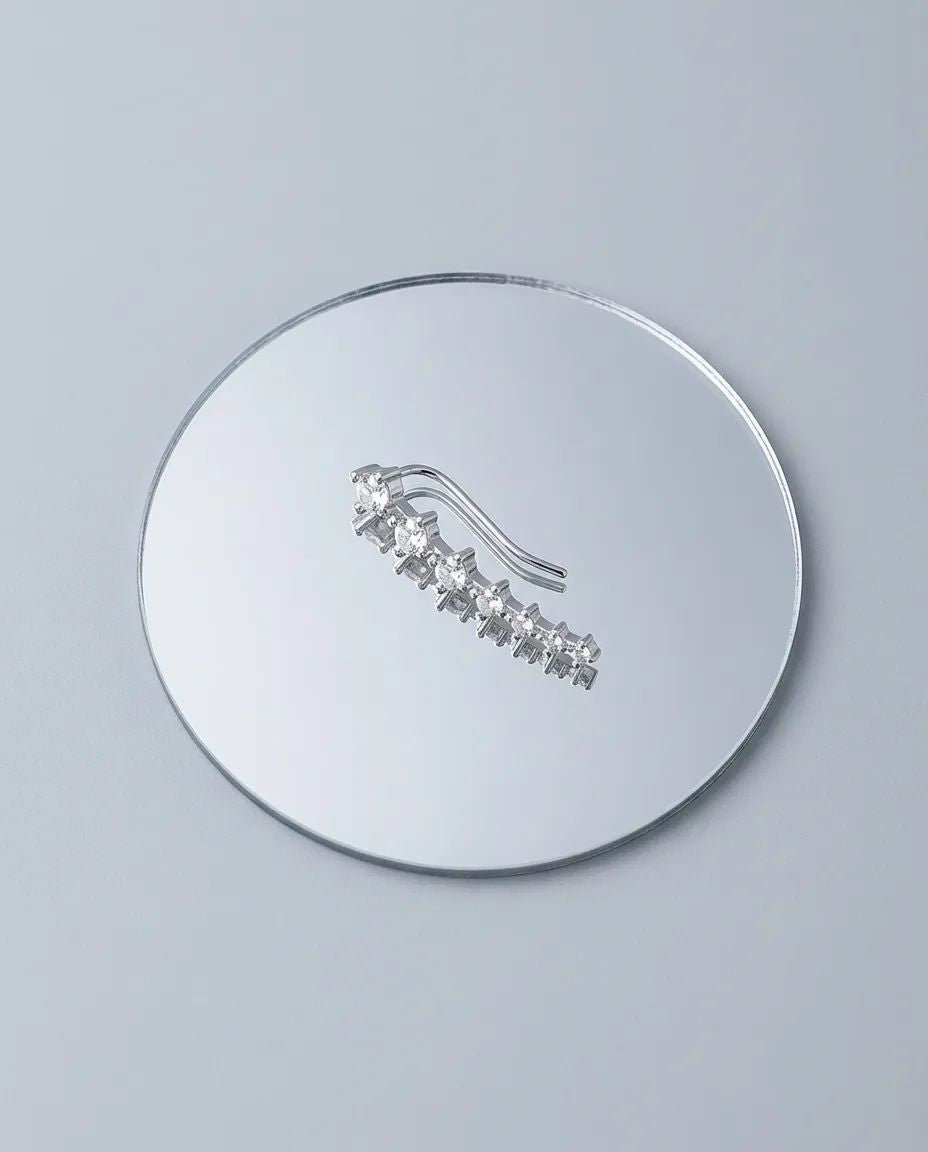Sparkling Constellation Ear Crawler (MAC478)