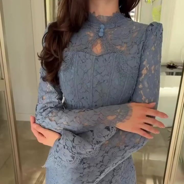 Robe de luxe en dentelle avec manches évasées (MS339)