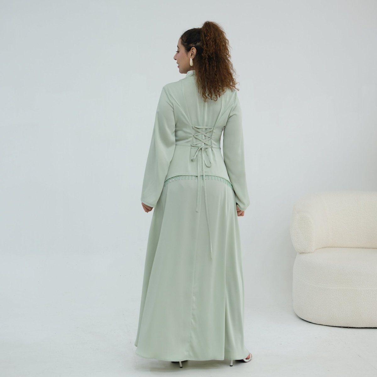 Robe Maxi Corset avec Taille Perlée et Manches Évasées (MS476)