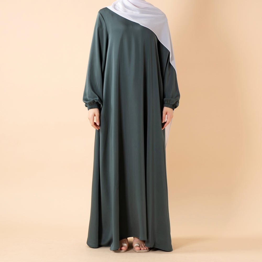 Abaya Satin Premium Modest Luxury | Abaya Coupe Parapluie Évasée avec Poches (MA311)
