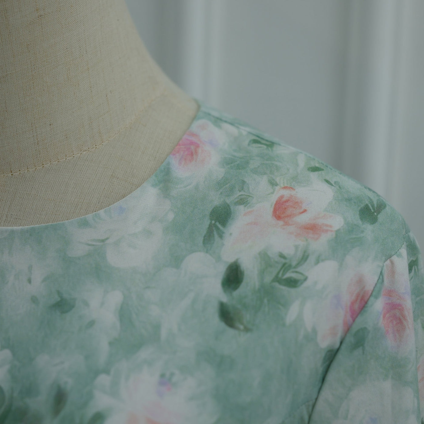Robe Maxi à Manches Évasées Imprimé Floral Aquarelle (MS516)
