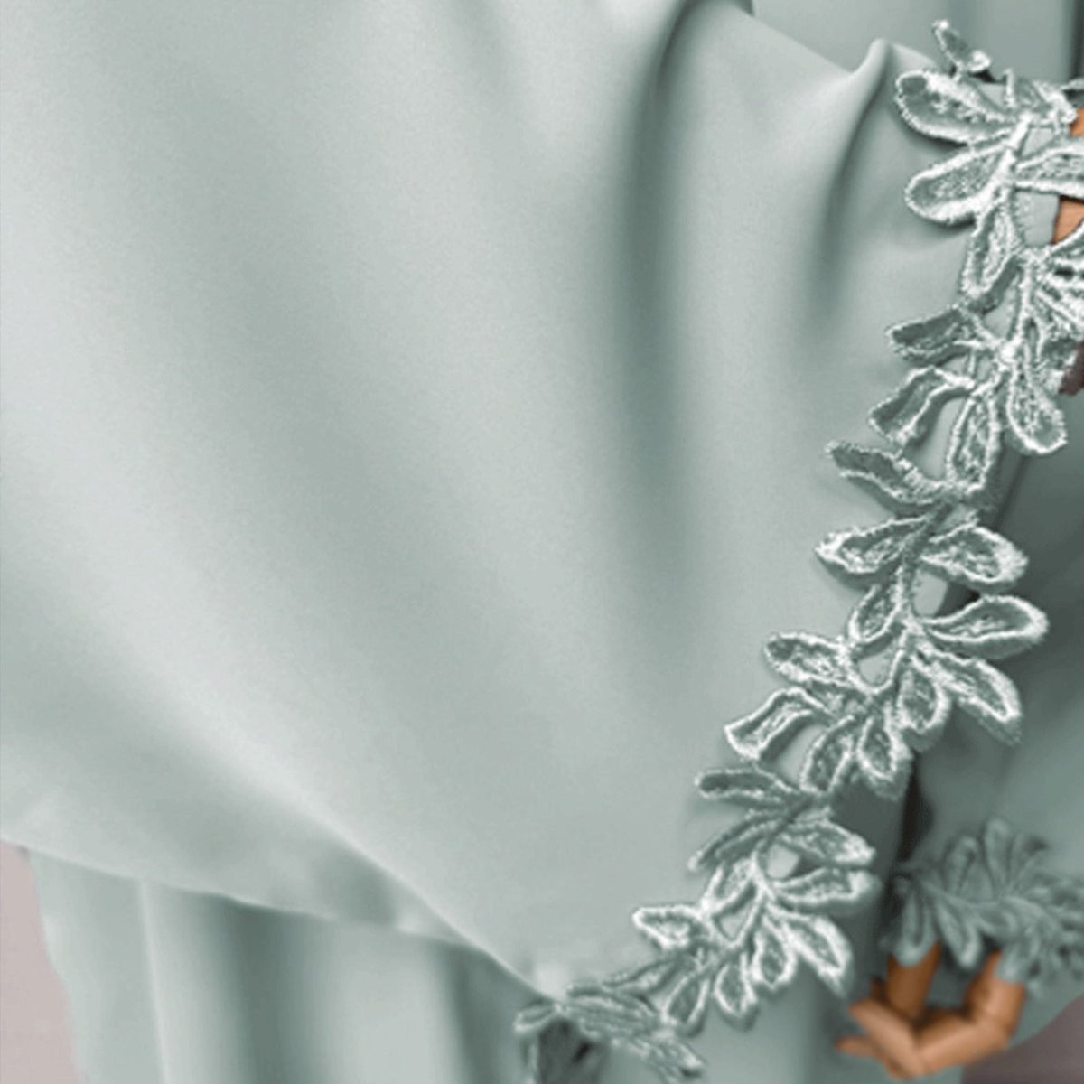 Abaya Leaf Lace Trim | Robe Maxi Ouverte Brodée et Élégante (MOA255)