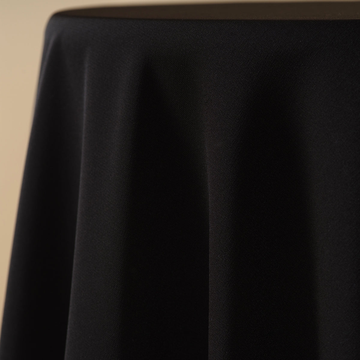Abaya Essentielle Coupe Parapluie avec Poches Polyvalentes Premium (UKMA113)