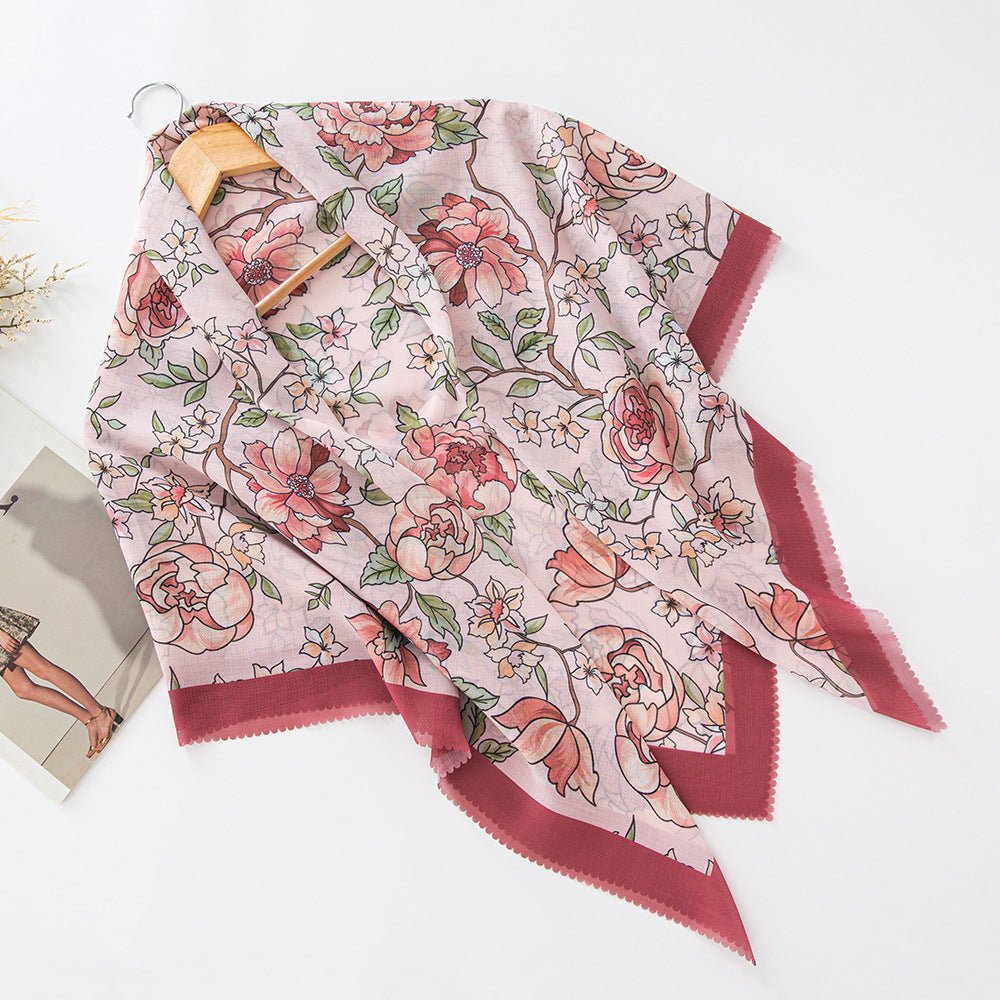 Hijab en voile MH072 à imprimé floral carré, à bordure ondulée