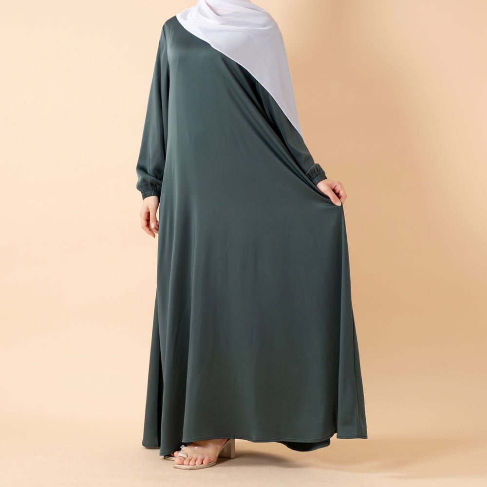 Abaya Satin Premium Modest Luxury | Abaya Coupe Parapluie Évasée avec Poches (MA311)