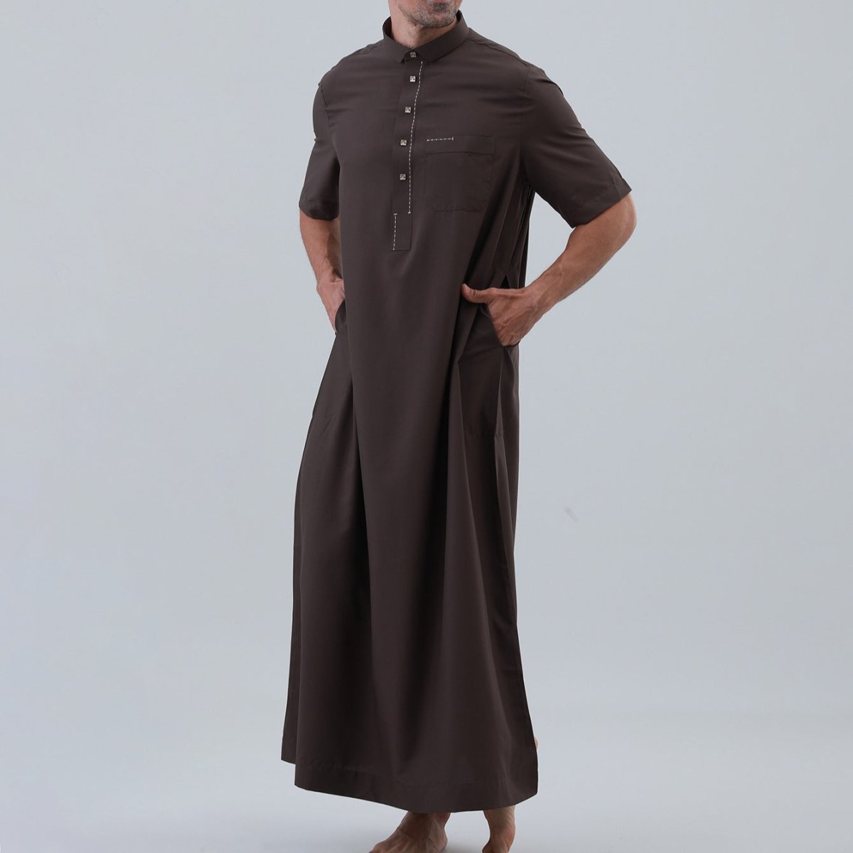 Thobe uni pour homme avec patte de boutonnage (MT038)