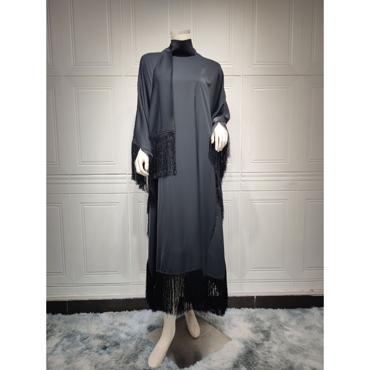 Kaftan Manches Chauve-Souris à Pompons | Robe de Soirée avec Détails Frangés Fluides (MA288)