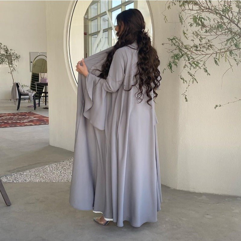 Robe Abaya Unie en Satin Doux Ouverte Devant à Manches Feuille de Lotus | Cache-Abaya Modeste Léger (MOA220)