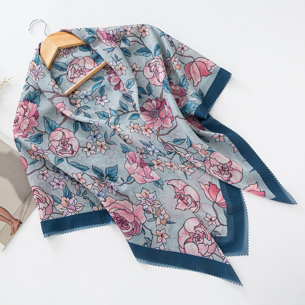 Hijab en voile MH072 à imprimé floral carré, à bordure ondulée