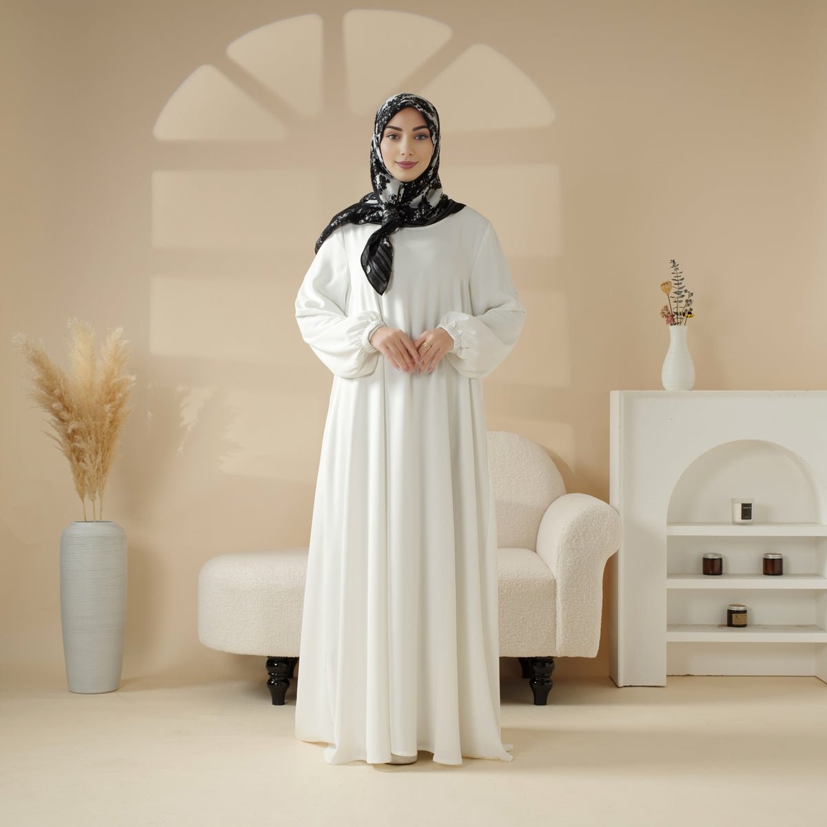 Abaya Essentielle Coupe Parapluie avec Poches Polyvalentes Premium (UKMA113)