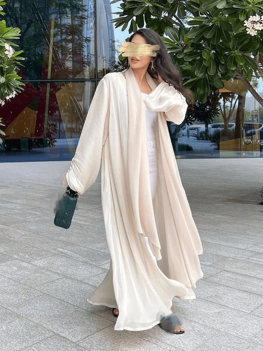 Abaya Ouverte en Satin Brillant | Abaya Brillante à Manches Volantes (MOA141)