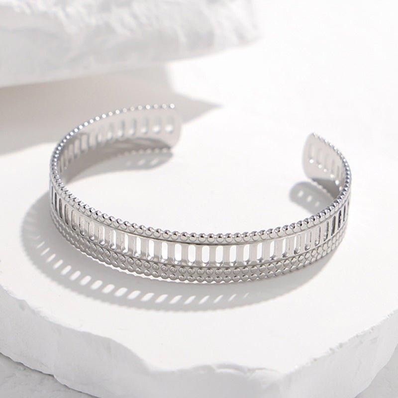 Bracelet ajustable MAC143 en acier titane, couleur inaltérable