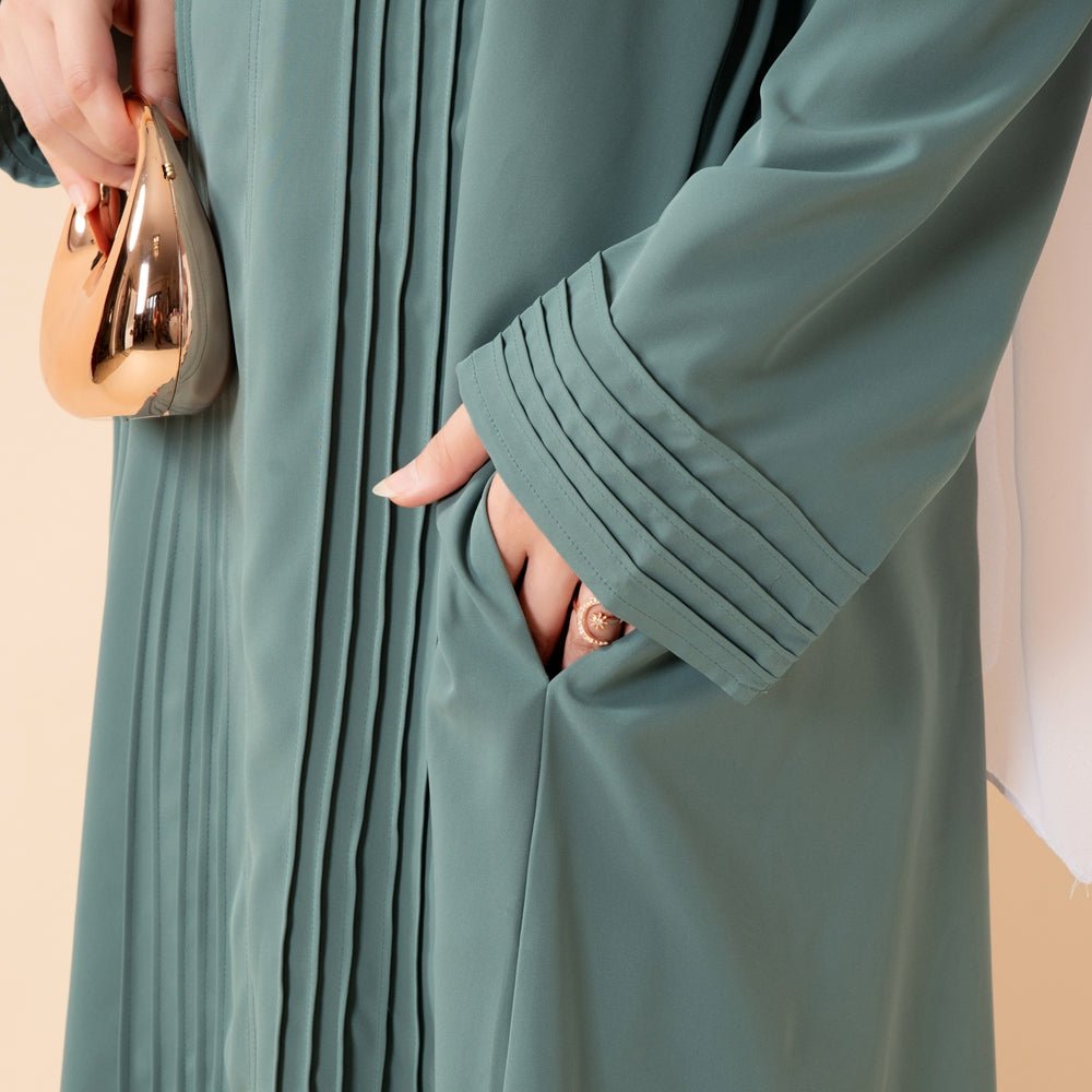 Abaya Serene plissée en georgette, coupe ample et longueur intégrale, style modeste (MA254)