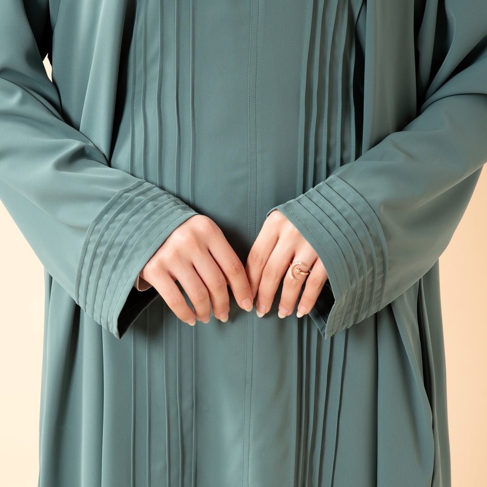 Abaya Serene plissée en georgette, coupe ample et longueur intégrale, style modeste (MA254)