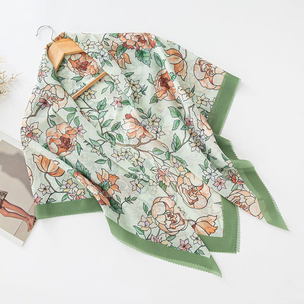 Hijab en voile MH072 à imprimé floral carré, à bordure ondulée