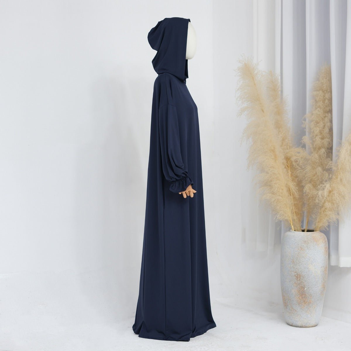 Collection d'Abayas Casual à Capuche Modest | Robes Ton sur Ton avec Manches Bouffantes (MJ021)