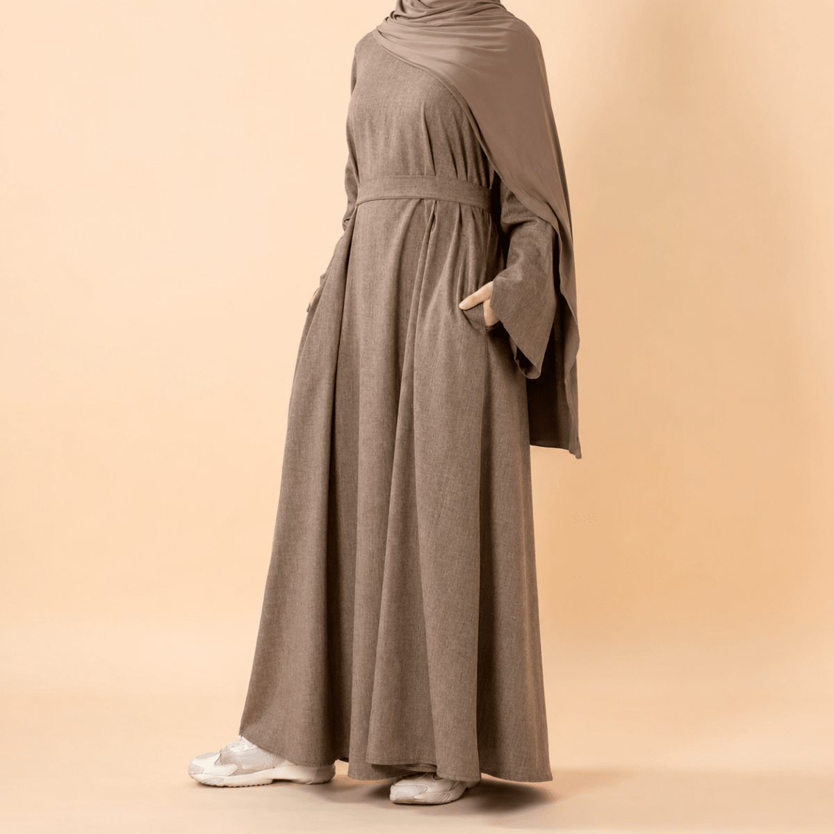 Abaya pull effet lin premium avec poches (MA341)