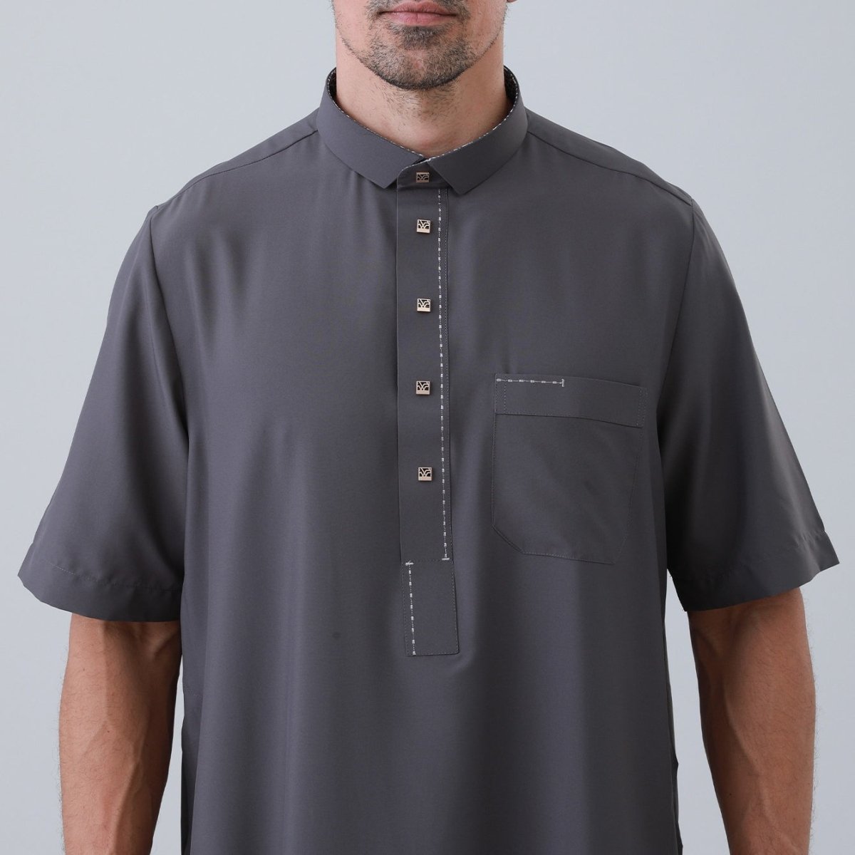 Thobe uni pour homme avec patte de boutonnage (MT038)